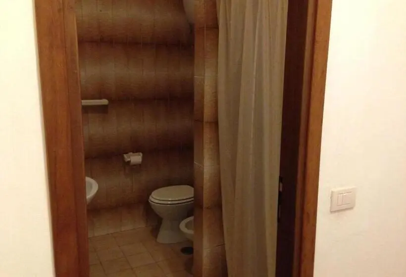 エコノミートリプルルーム, Monastero San Vincenzo   Casa Per Ferie