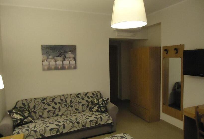 Habitació Triple Estàndard, Pensione Campese