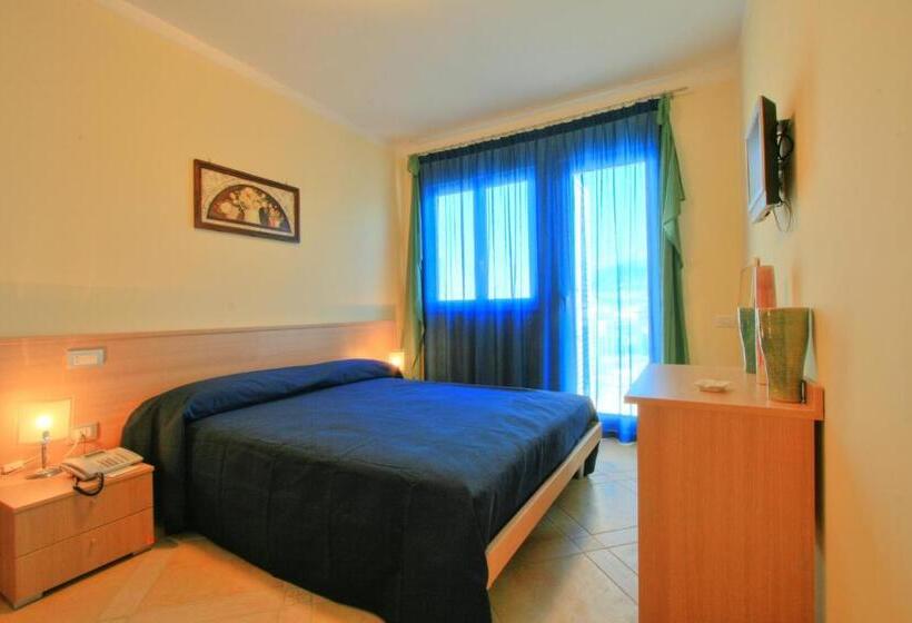 带2个卧室的公寓, Posidonia Residence