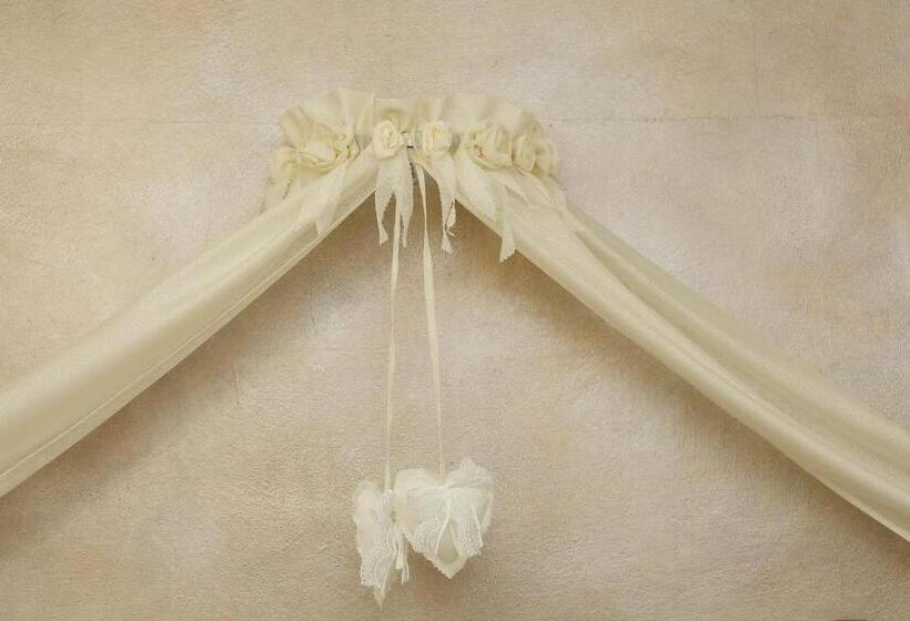 标准三人间, Torretta D'assisi