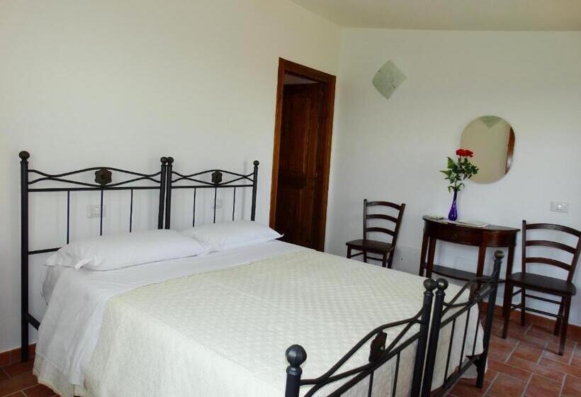 テラス付きスタンダードルーム, Agriturismo Montegonfoli