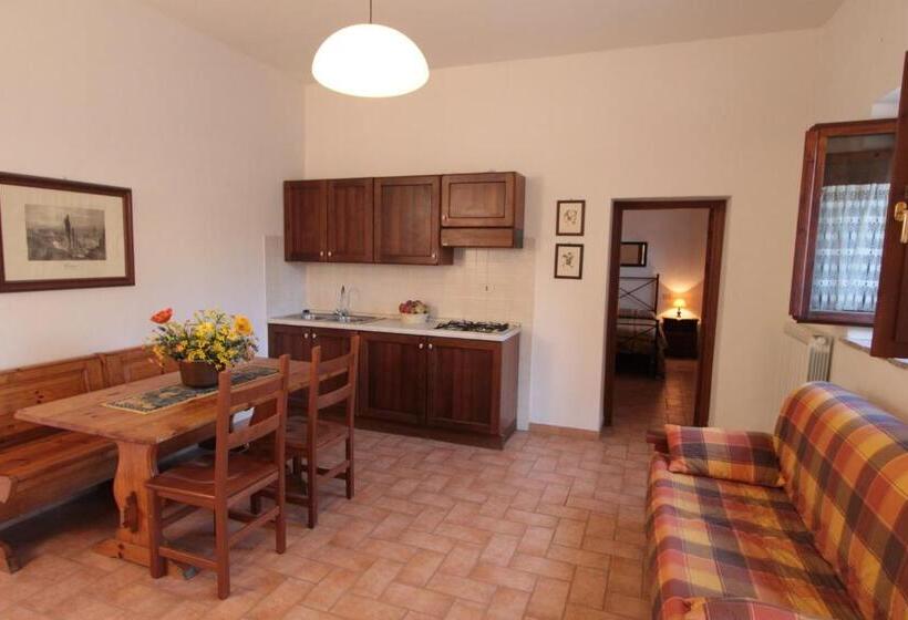 ガーデンビューの２ベッドルームアパート, Agriturismo Montegonfoli