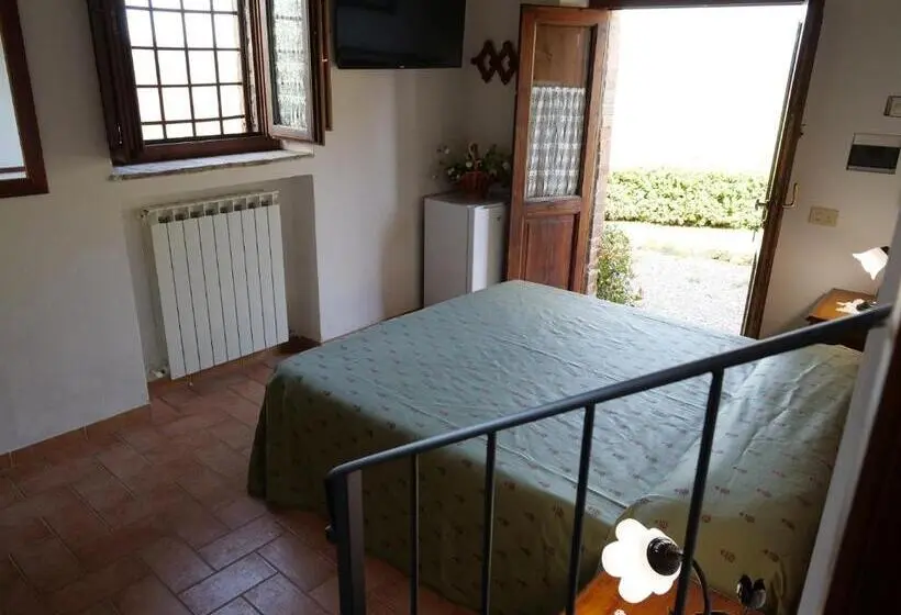 Standard-huone Puutarhanäkymä, Agriturismo Montegonfoli