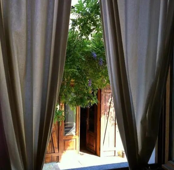 スタンダードルーム, Cascina La Maddalena Bed & Wine