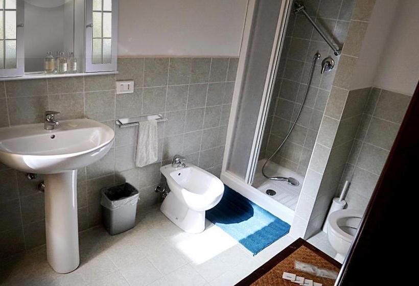 غرفة قياسية, Albergo Ristorante La Rocca