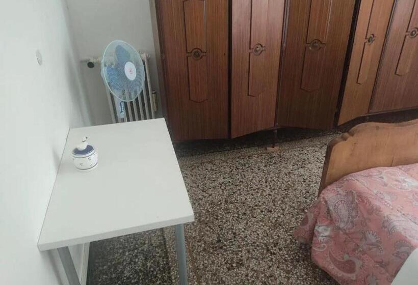 Delüks Oda, Buenos Aires