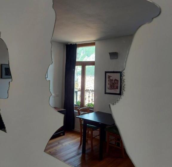 Standard-studio, La Piazzetta Di Canale B&b