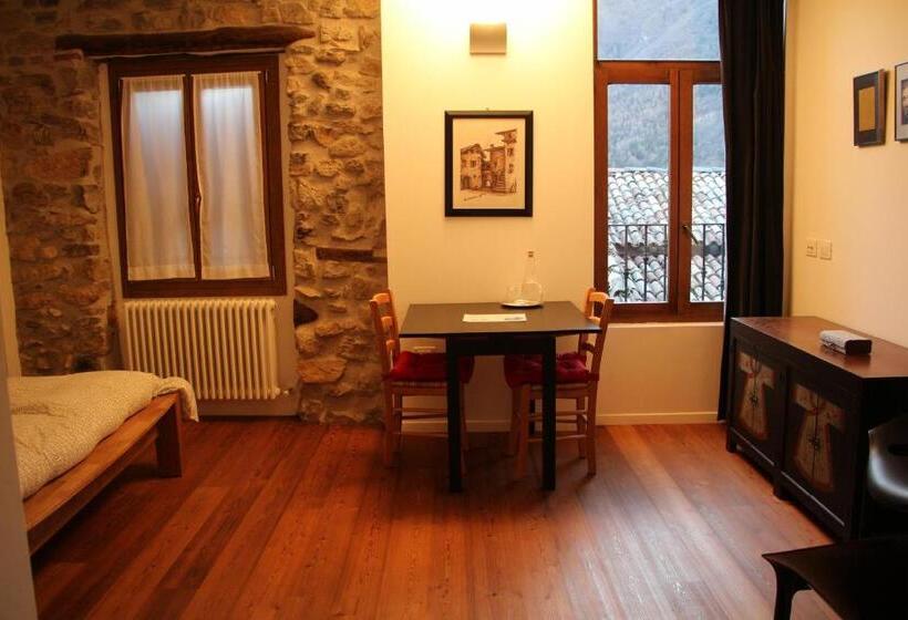スタンダードスタジオ, La Piazzetta Di Canale B&b