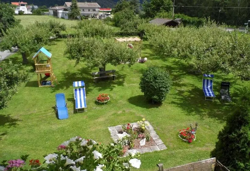 Huoneisto 1 Makuuhuone, Residence Ortlerhof