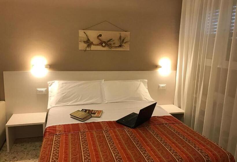 إستوديو قياسى مطل على البحر, Residence Sabrina