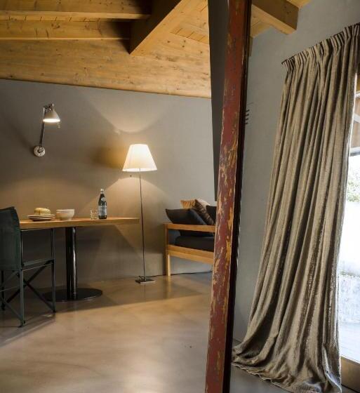 スイート, Vivere Suites & Rooms