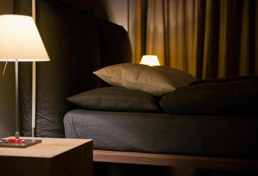 جناح جونيور, Vivere Suites & Rooms