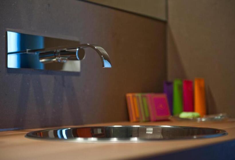 デラックスジュニアスイート, Vivere Suites & Rooms