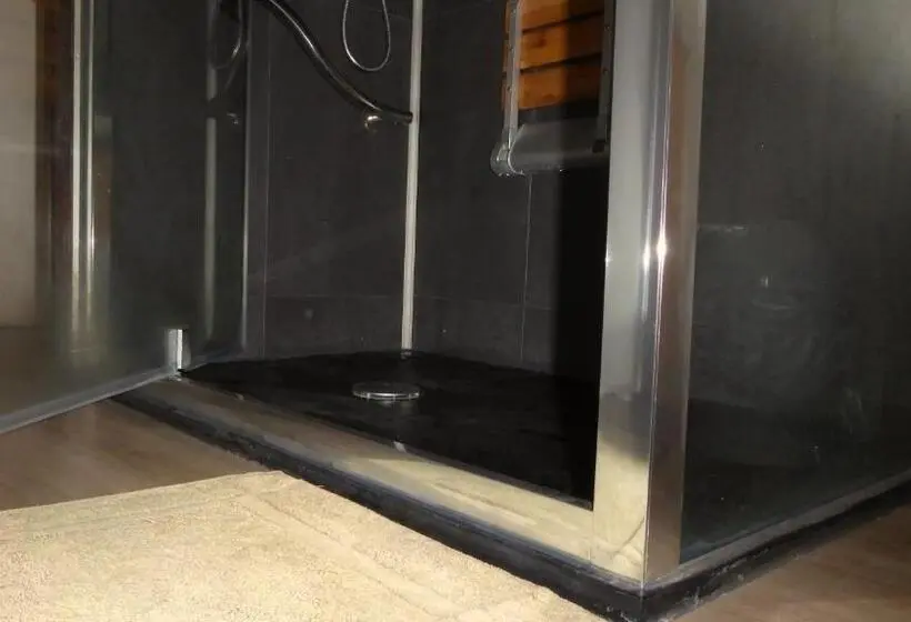 庭の見える１ベッドルームアパートメント, Les Pucines T2 Bas De Villa