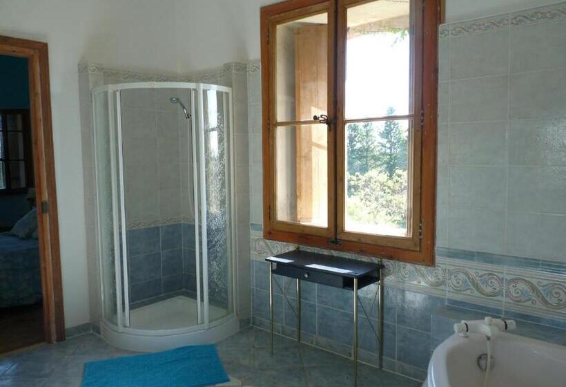 풀장 전망 스위트, Chateau La Bouriette