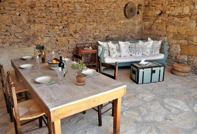 סוויטה, Chateau Olmet