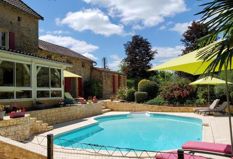 חדר סטנדרט עם טרסה, Domaine De La Dame Blanche