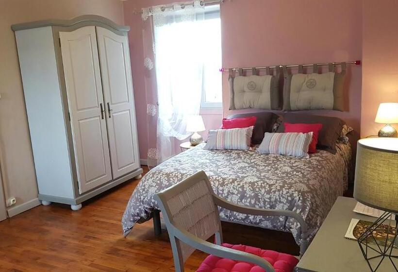 חדר סטנדרט לשלושה, Domaine De La Dame Blanche