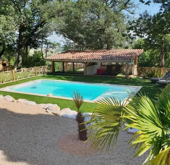 Talo 1 Makuuhuone, Guesthouse Le Pujol