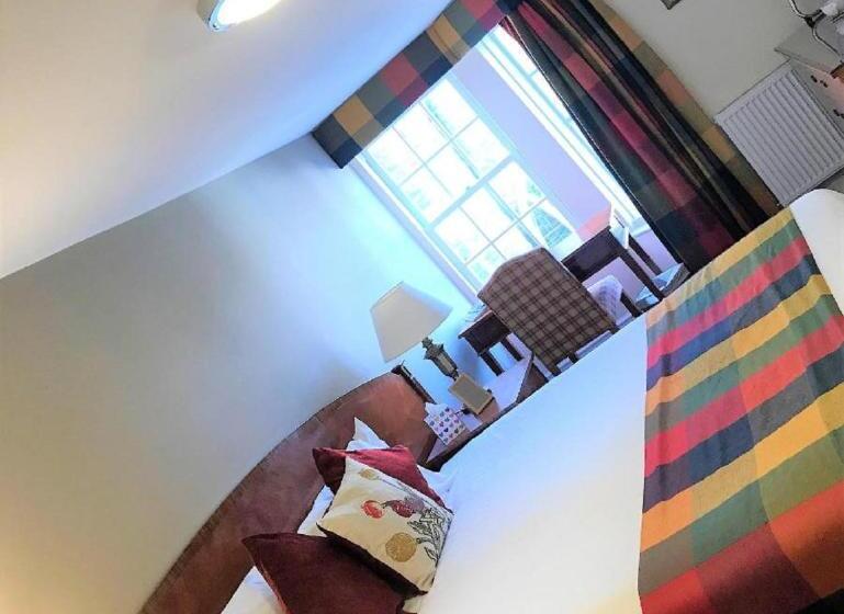 اتاق استاندارد, Seven Stars