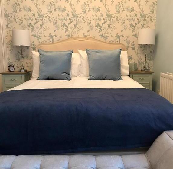 חדר דלוקס, The Carrick