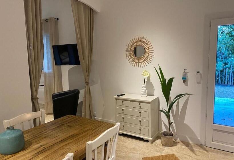 标准工作室, Domaine Du Mas Foucray