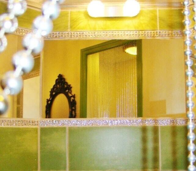 带露台的高档房间, Atlantic Hôtel