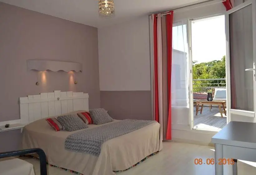 Habitación Superior con Terraza, Atlantic Hôtel