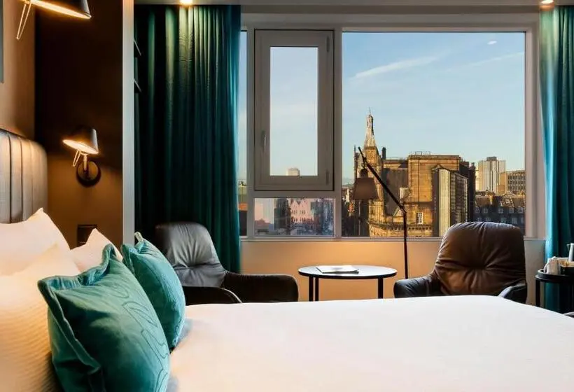 キングサイズベッドのスタンダードルーム, Motel One Glasgow