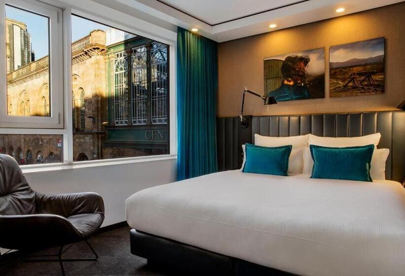 キングサイズベッドのスタンダードルーム, Motel One Glasgow