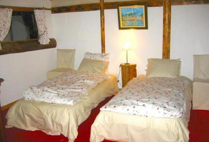 اتاق استاندارد چهار تخته, La Ferme D'angele