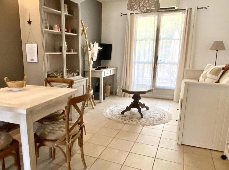 סוויטה משפחתית, Le Jardin De Lau