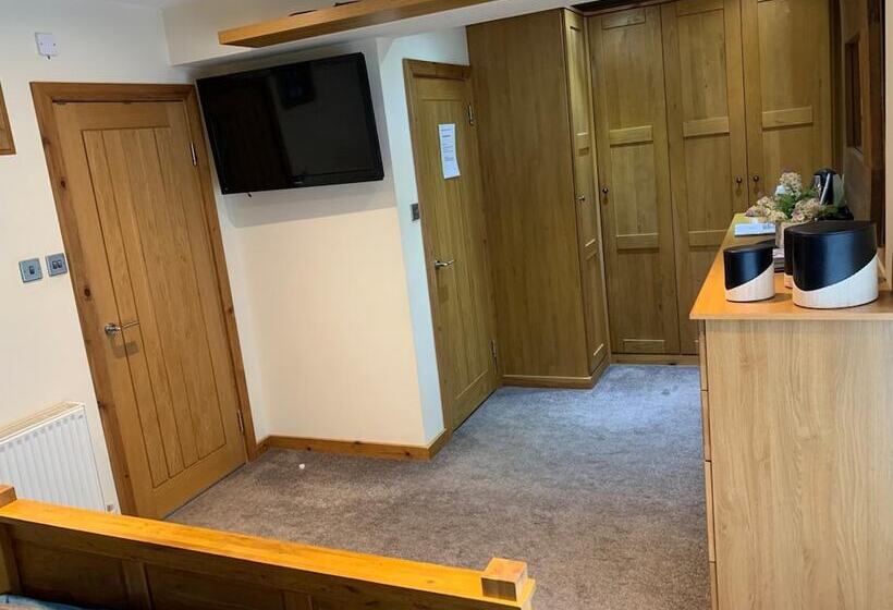 Номер Deluxe Кровать Кинг, Deridown Guest House