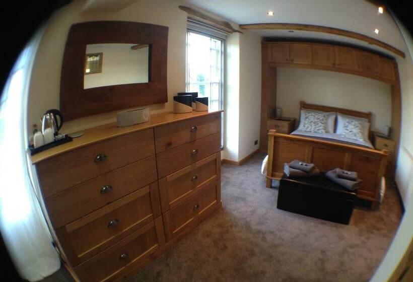 Номер Deluxe Кровать Кинг, Deridown Guest House