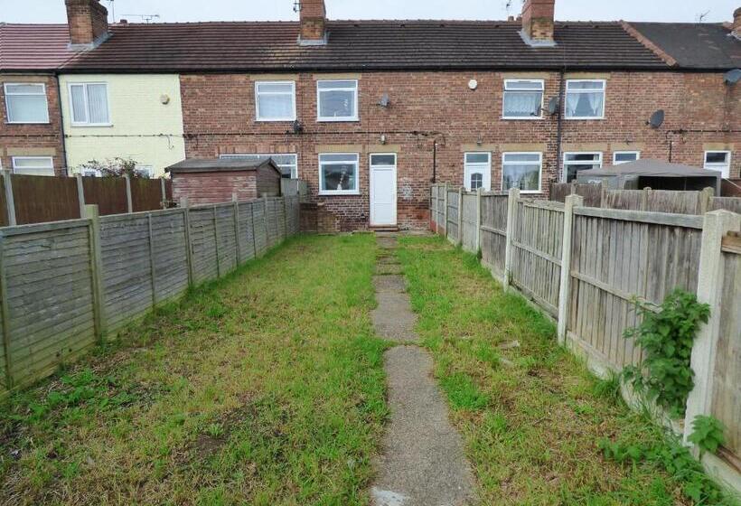 בית, 3 חדרי שינה, Shirebrook House