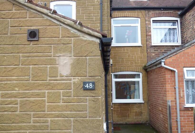 Дом 3 Спальни, Shirebrook House
