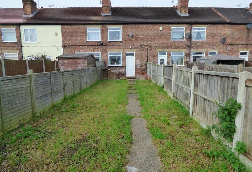 בית, 3 חדרי שינה, Shirebrook House