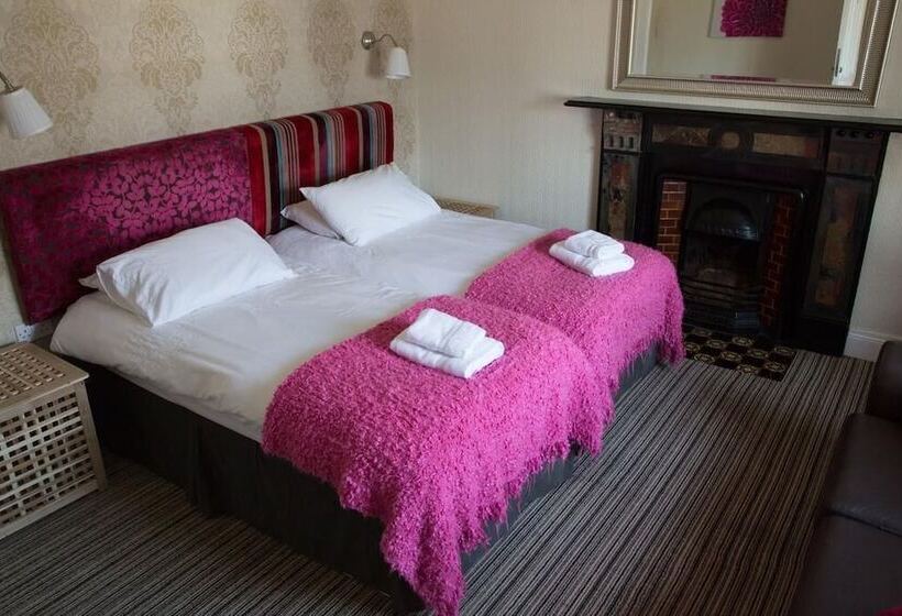 غرفة قياسية بالطابق الأرضى, The Haven