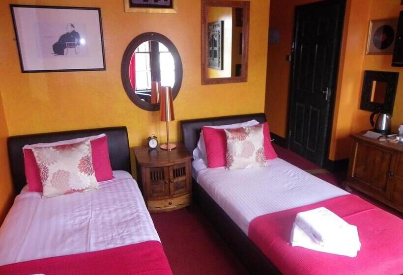 スタンダードルーム, Fifteens Of Swinley