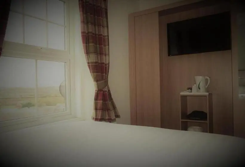 Standardrum, Oak Tree Inn