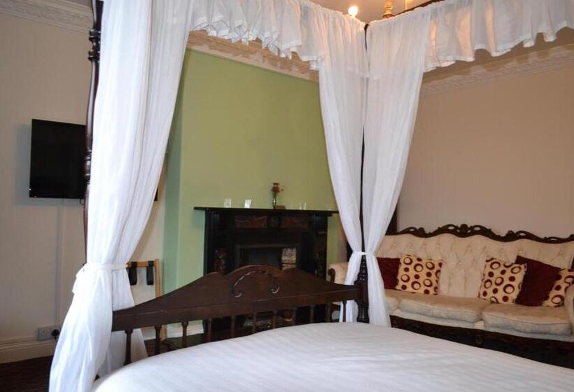 디럭스 룸, Oak Tree Inn