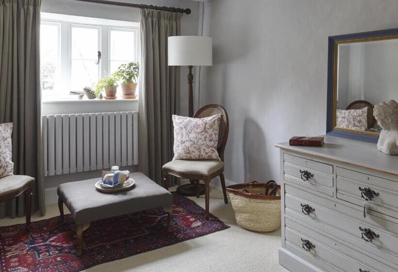 高级大房间, Sign Of The Angel