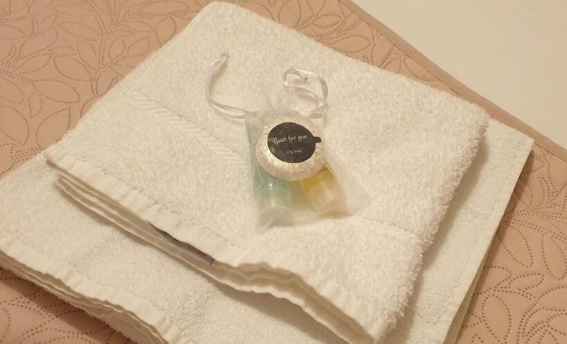 디럭스 룸, Usk And Railway Inn