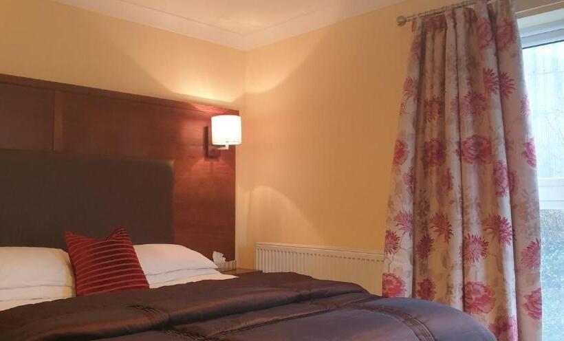 스탠다드 룸, Usk And Railway Inn