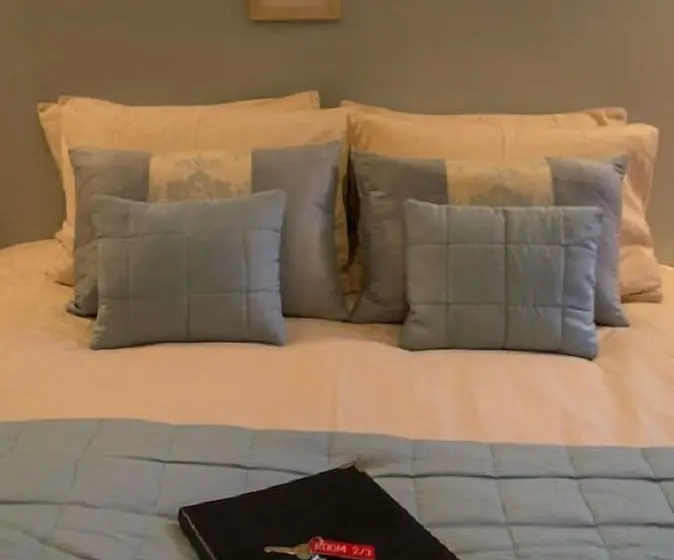 Perhehuone, Atlantic Heights Guest House