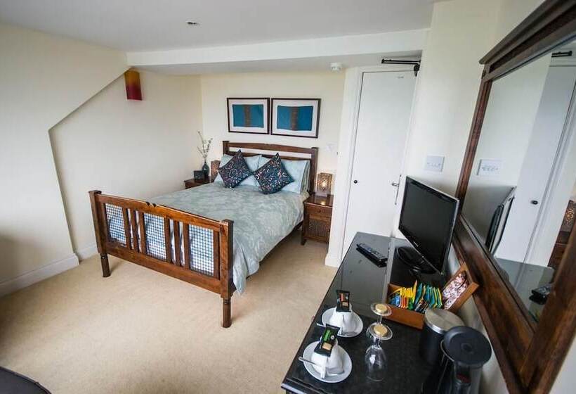 חדר משפחתי, Atlantic Heights Guest House