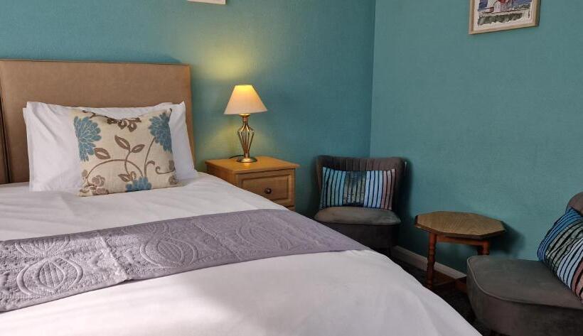 １階のスタンダードルーム, Churston Way Lodge Guest House