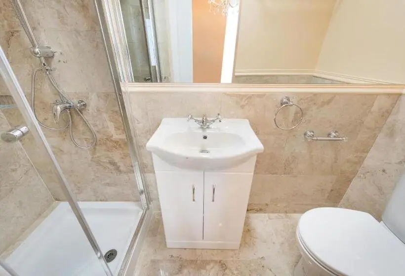 اتاق استاندارد یک نفره, London Residence