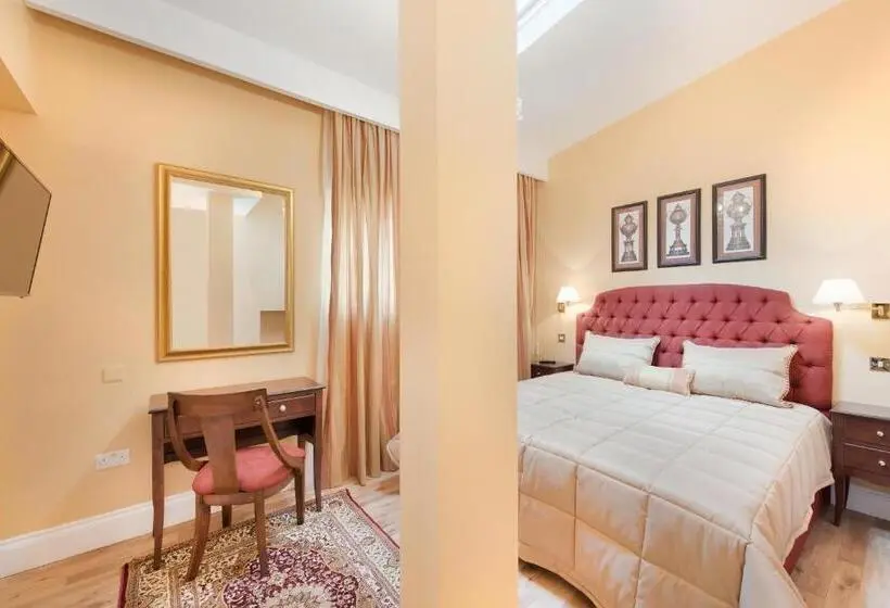 سوییت لوکس, London Residence