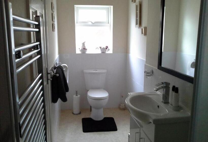 Camera Standard, Nest Guesthouse